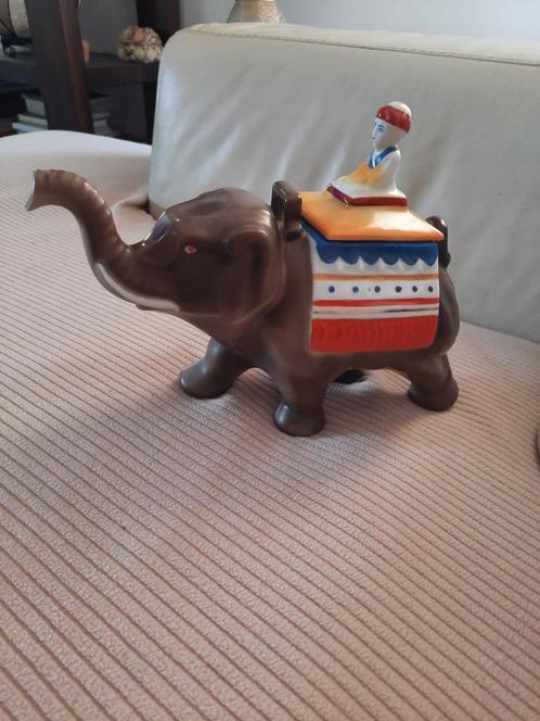 Vintage Porseleinen Olifant Theepot/Snoepdoos Schoovaerts, Antiek en Kunst, Antiek | Keramiek en Aardewerk, Ophalen of Verzenden