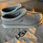 Ugg pantoffels nieuw beige maat 38, Kleding | Dames, Schoenen, Ophalen of Verzenden, Nieuw, Beige, Pantoffels of Sloffen