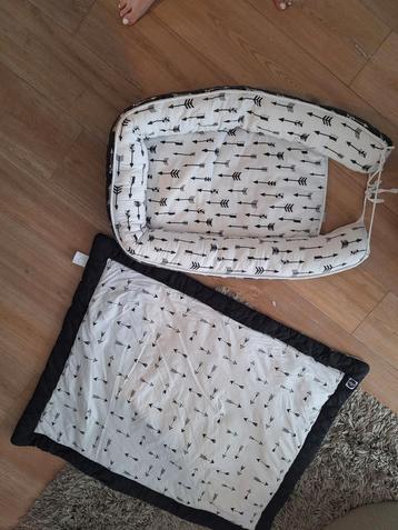 Boxkleed en babynestje beschikbaar voor biedingen