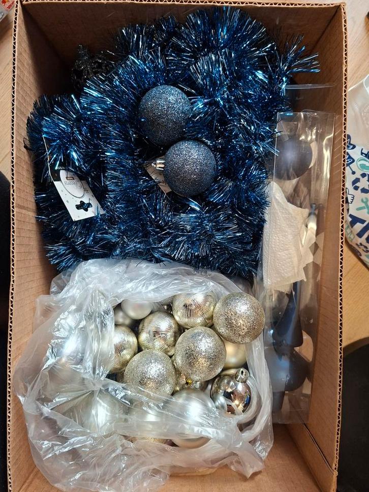 Kerstballen, slingers, piek (blauw), Diversen, Kerst, Zo goed als nieuw, Ophalen