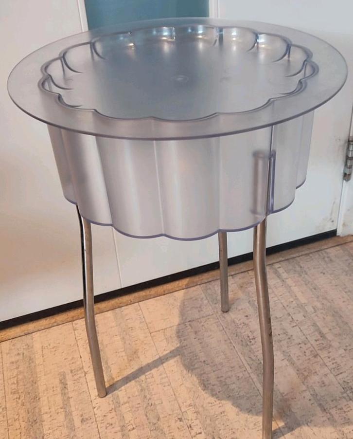 IKEA HATTEN retro kunststof opberg bijzettafel + dienblad, Huis en Inrichting, Tafels | Bijzettafels, Zo goed als nieuw, Rond