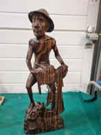 beeld hout man met net groot, Verzamelen, Beelden en Beeldjes, Ophalen of Verzenden