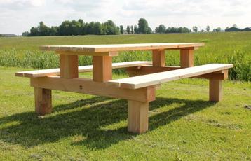 Picknicktafel GRUTSK beschikbaar voor biedingen