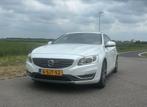 Volvo V60 D6 215pk Plug-in Hybrid 2013 Wit Vol optie !, Auto's, 1849 kg, Wit, Te koop, 750 kg