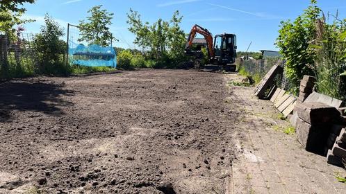 Minigraver met machinist, Tuin en Terras, Aarde en Mest, Tuinaarde, Ophalen