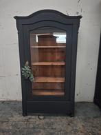 Brocante stoere zwarte vitrinekast, Ophalen of Verzenden, Zo goed als nieuw, 25 tot 50 cm, 200 cm of meer