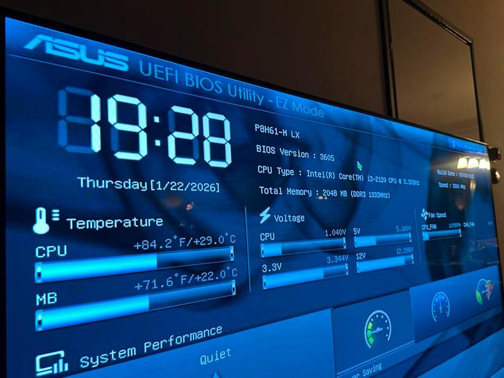 Asus P8H61-M LX Moederbord - Intel Core, Computers en Software, Moederborden, Gebruikt, Intel, DDR3, Ophalen of Verzenden