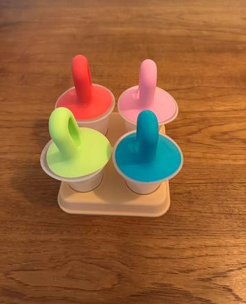 4 ijsvormpjes GRATIS beschikbaar voor biedingen