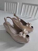 Sandals espadrilles platform cream with lace size 39-40, Ophalen of Verzenden, Nieuw, Beige, Espadrilles of Moccasins