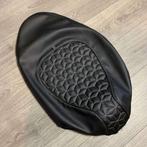 UITVERKOOP! Zadelhoes Piaggio Zip custom buddydek, Piaggio, Info@jynkx.com, Jynkx, Nieuw