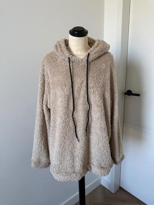 Heel goed beige teddy oversized trui sweater S M L XL 36 38, Kleding | Dames, Truien en Vesten, Zo goed als nieuw, Maat 42/44 (L)