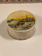 Antiek sieradendoosje, hooiwagen met paard, rond, Ophalen of Verzenden