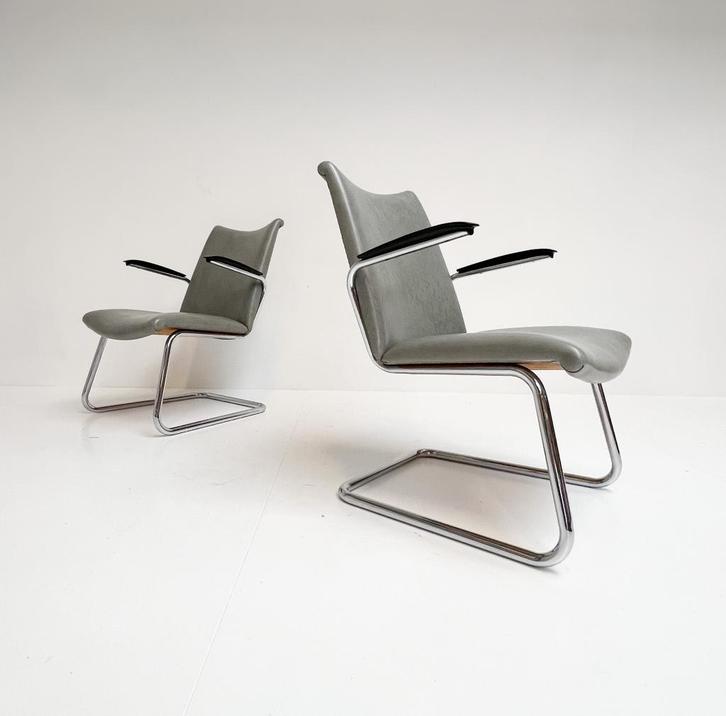 Comfortabele De Wit fauteuil van W.H. Gispen, 1960’s, Huis en Inrichting, Fauteuils, Gebruikt, Metaal, Stof, 50 tot 75 cm, Minder dan 75 cm