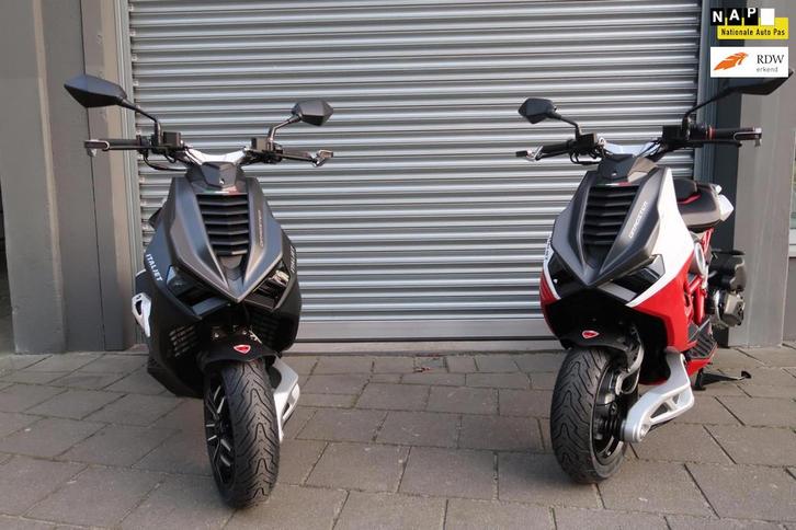 Italjet Dragster 125cc / 200cc NIEUW DIRECT LEVERBAAR!, Motoren, Motoren | Overige merken, Bedrijf, Scooter, 12 t/m 35 kW, ABS