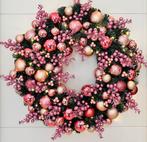 Prachtige grote handgemaakte roze kerstkrans. (55 cm), Ophalen of Verzenden, Nieuw