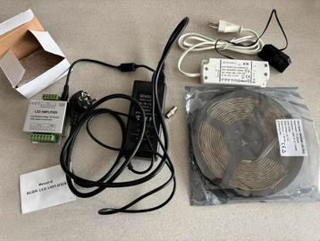 LED strip RGBW met LED amplifier en converter beschikbaar voor biedingen