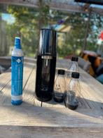 SodaStream bruiswatertoestel met cilinder en flessen, Ophalen, Gebruikt