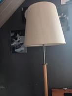 Mooie staande lamp, Ophalen