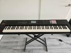 Roland FA-08 incl. Softbag, sustainpedaal en standard, Ophalen, Zo goed als nieuw, 88 toetsen, Roland