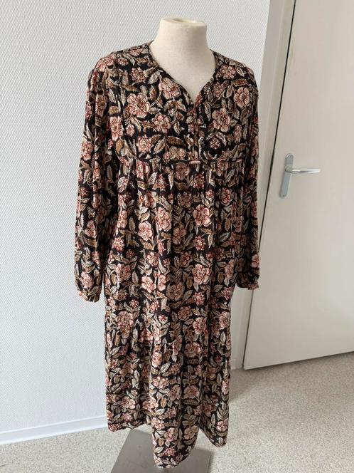 Zwarte pragt jurk blockprint, Kleding | Dames, Jurken, Nieuw, Maat 38/40 (M), Zwart, Onder de knie, Ophalen of Verzenden