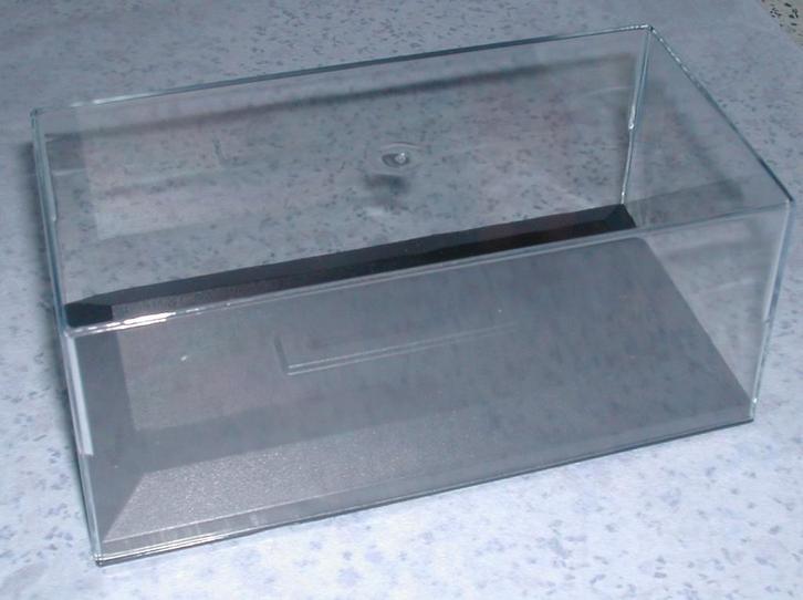 Vitrine. Daf. Jaguar. Saab. Volvo 1:43 v. Atlas. Collections, Hobby en Vrije tijd, Modelauto's | 1:43, Nieuw, Auto, Overige merken