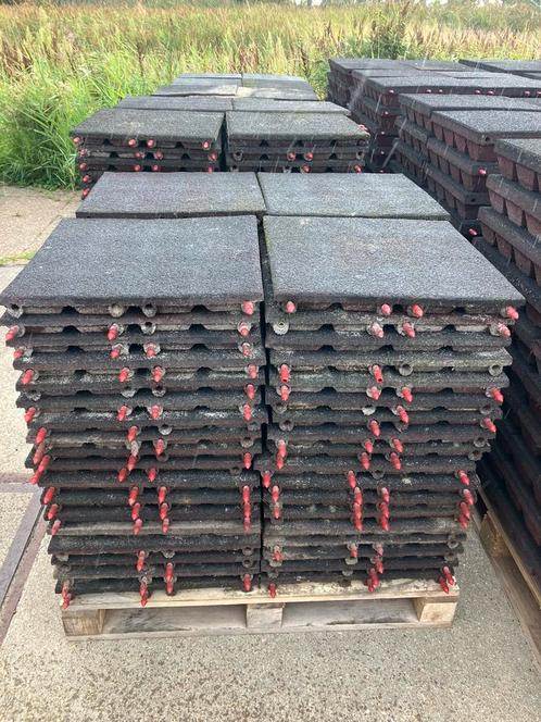 🐴 300 vochtdoorlatende rubberen stalmatten 50x50x4,5cm 🐴, Dieren en Toebehoren, Stalling en Weidegang