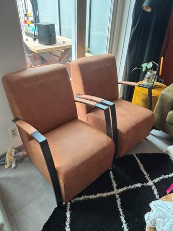 Woonkamer stoelen beschikbaar voor biedingen