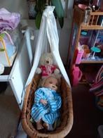 Poppeledikantje  eventueel met pop, Kinderen en Baby's, Speelgoed | Poppen, Ophalen, Babypop