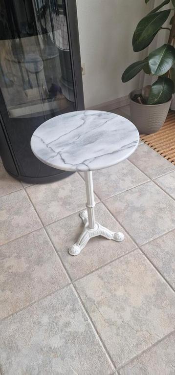 Kwaliteits Marmeren bijzettafel  tafel zeer mooie beschikbaar voor biedingen