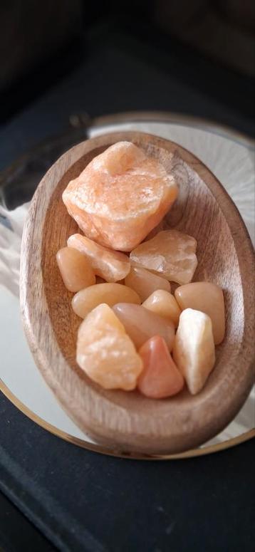 Gele Calciet Edelstenen beschikbaar voor biedingen