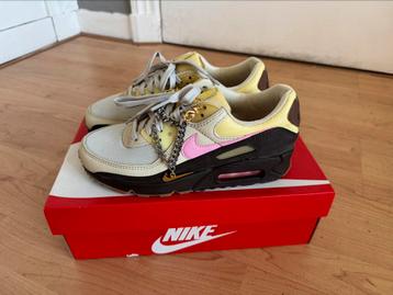 Nike Air Max 90 Cuban Link maat 38,5 beschikbaar voor biedingen
