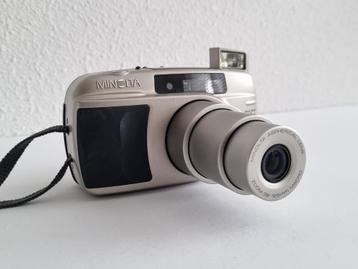 Minolta Riva Zoom 125 EX 35mm Point And Shoot Film Camera beschikbaar voor biedingen