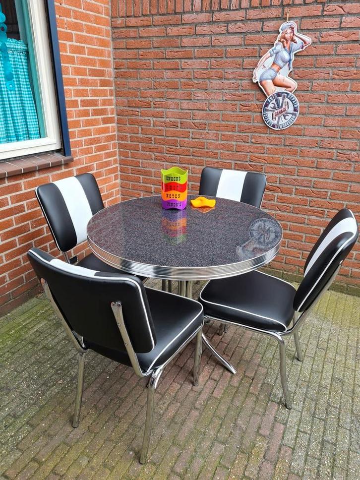 FIFTIES SIXTIES AMERIKAANSE BEL AIR DINER STOELEN MET TAFEL, Huis en Inrichting, Stoelen, Zo goed als nieuw, Vier, Metaal, Overige materialen