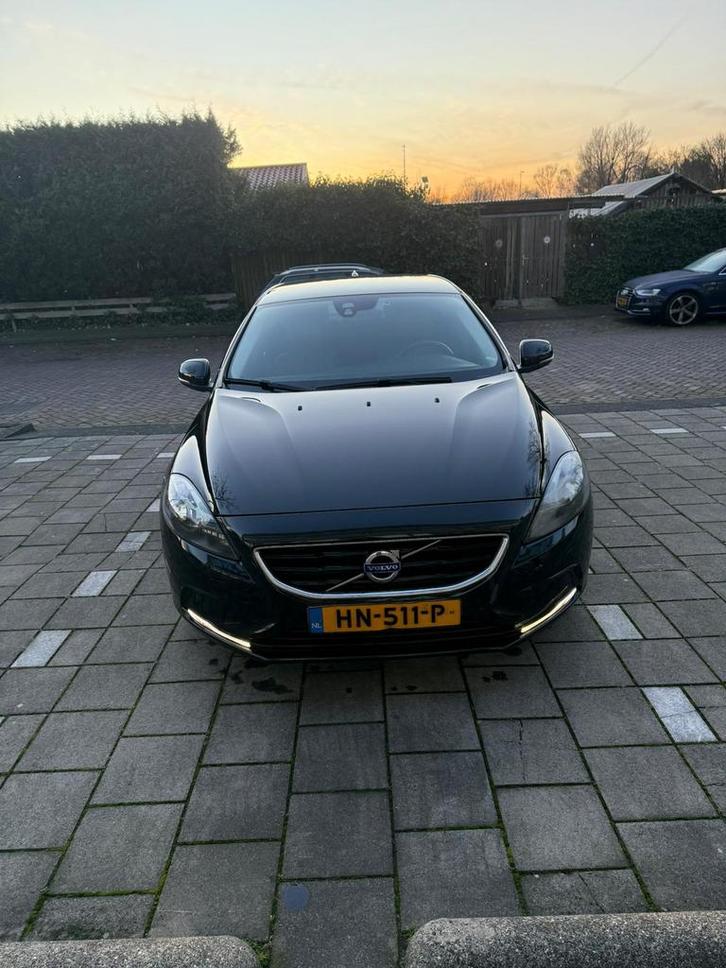 Volvo V40 (APK GEKEURD) 2.0 D2 120PK 2015 Zwart, Auto's, Volvo, Particulier, V40, Diesel, A, Hatchback, Handgeschakeld, Origineel Nederlands