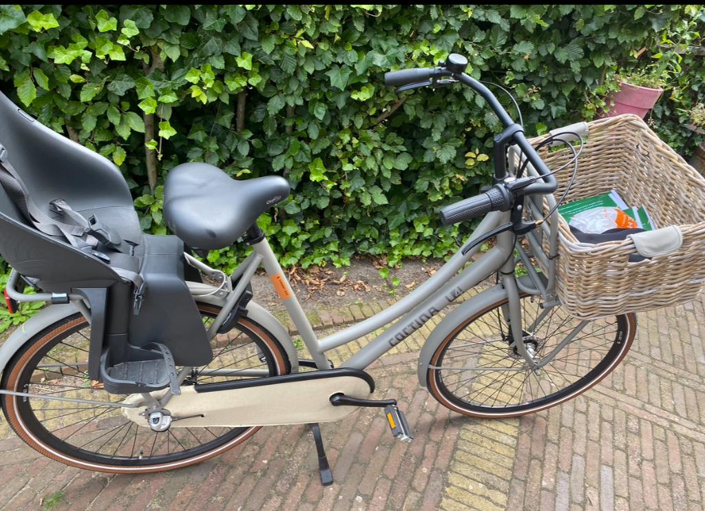 Cortina fiets, Fietsen en Brommers, Fietsen | Dames | Damesfietsen, Versnellingen, 56 cm of meer, Zo goed als nieuw, Ophalen