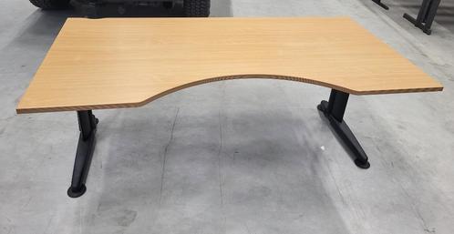 Ergonomisch bureau met uitsparing, Huis en Inrichting, Bureaus, Gebruikt, Bureau, In hoogte verstelbaar, Ophalen