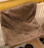 Kattenmand voor aan verwarming, Dieren en Toebehoren, Kattenmanden, Ophalen of Verzenden, Zo goed als nieuw, Pluche