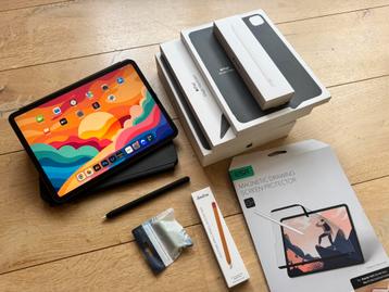 Apple iPad PRO 11” (2021) SET, Keyboard, Pencil, cover etc. beschikbaar voor biedingen
