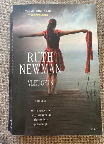 Ruth Newman Vleugels beschikbaar voor biedingen