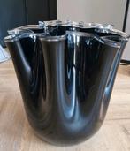 Golf/wave vaas 30 cm hoog, Huis en Inrichting, Ophalen, Zwart, Minder dan 50 cm, Glas
