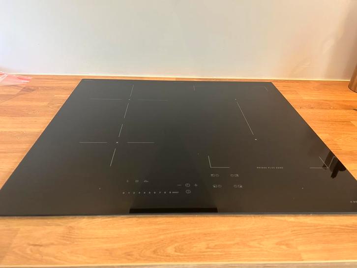 Inductiekookplaat van Ikea. Model: Kolstan, Witgoed en Apparatuur, Kookplaten, Zo goed als nieuw, Inbouw, Inductie, 4 kookzones