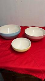 3 stuks nest ceramique pastel schalen, Ophalen of Verzenden