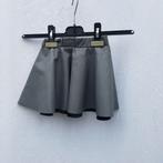 Stoer grijs imitatieleren rokje. Mt 86/92. Merk OUaPC, Kinderen en Baby's, Babykleding | Maat 86, Meisje, ., Jurkje of Rokje, Ophalen of Verzenden