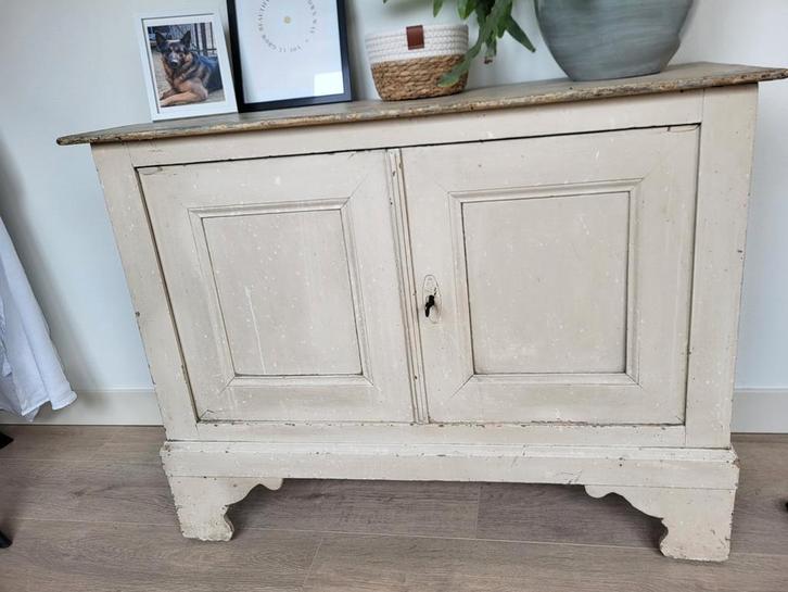 Brocante Houten Kastje met Deuren, Antiek en Kunst, Antiek | Meubels | Kasten, Ophalen
