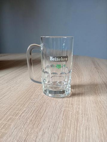 Heineken glas beschikbaar voor biedingen