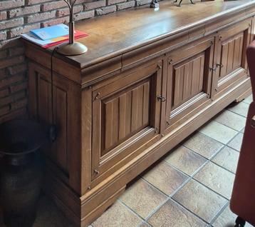 Dressoir Eiken in goede staat beschikbaar voor biedingen