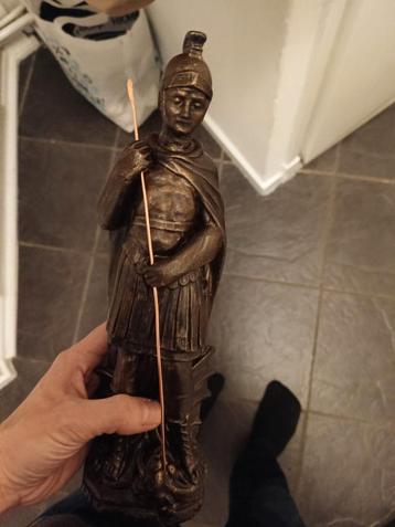 Nieuw gemaakt beeldje van Mestreechter romein beschikbaar voor biedingen
