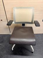 Vergaderstoel Ahrend 240 bruin/wit (15 stuks), Huis en Inrichting, Stoelen, Ophalen, Gebruikt, Overige kleuren, Vergaderstoel
