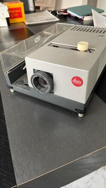 Leitz Wetzlar Pradolux 24 Diaprojector beschikbaar voor biedingen