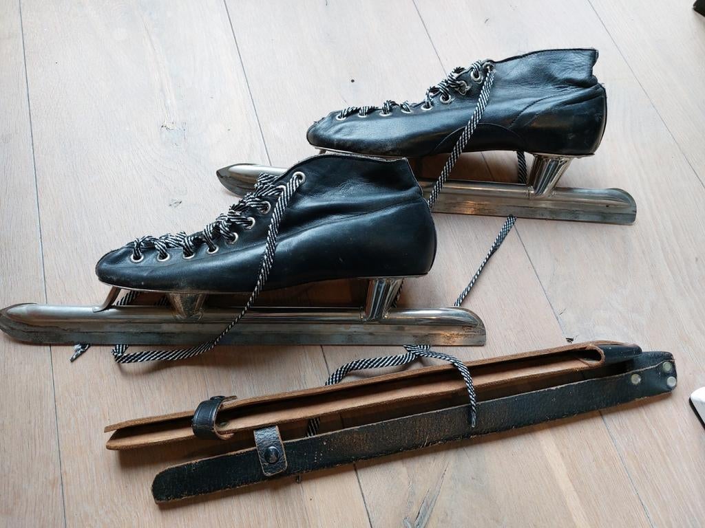 Hoge Noren Schaatsen - Maat 41/42 met Hoezen, Sport en Fitness, Schaatsen, Ophalen, Gebruikt, Noren, Overige merken